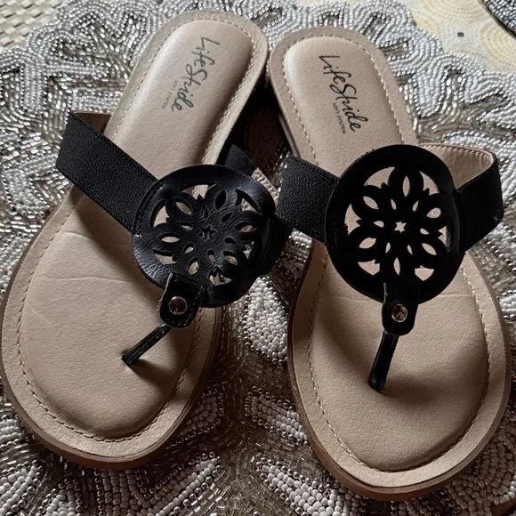 Life Stride Black and Tan Sandals - Picture 2 of 4